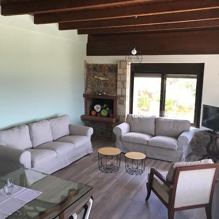 Mitato Open View Villa Kharkia ภายนอก รูปภาพ